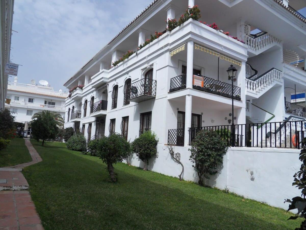 Apts Burriana Nerja Exteriér fotografie
